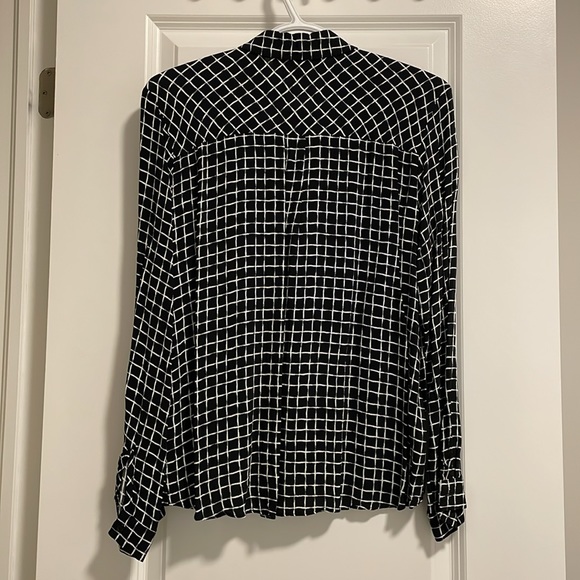 TOPSHOP Cropped Black Checked Shirt - Picture 2 of 3